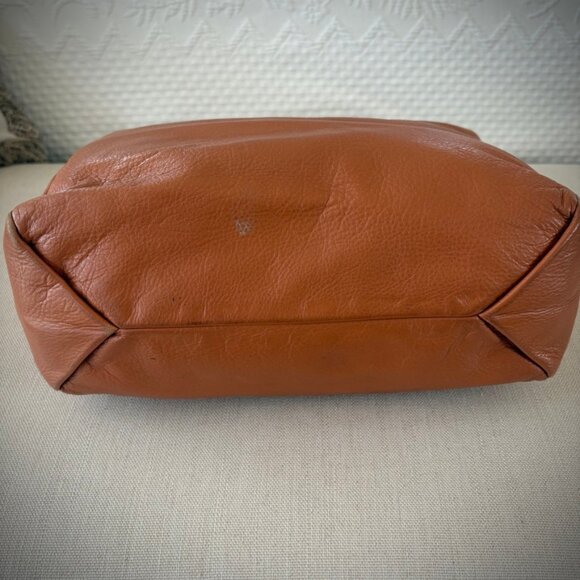 Ralph Lauren Logo Embossed Leather Tote - Picture 6 of 16